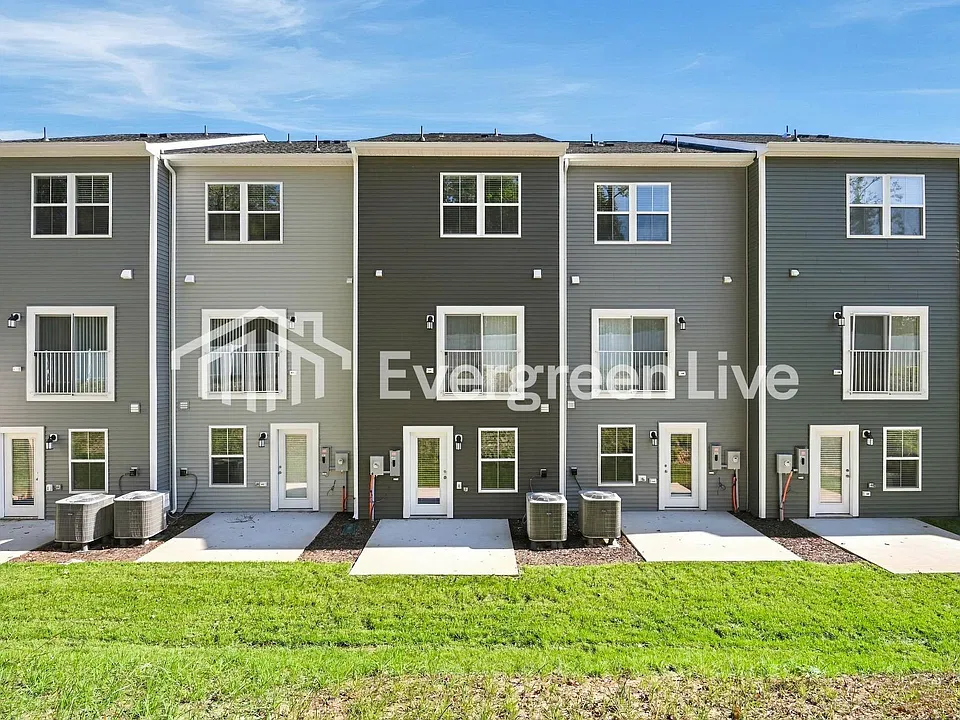 6041 Blue Iris Rd