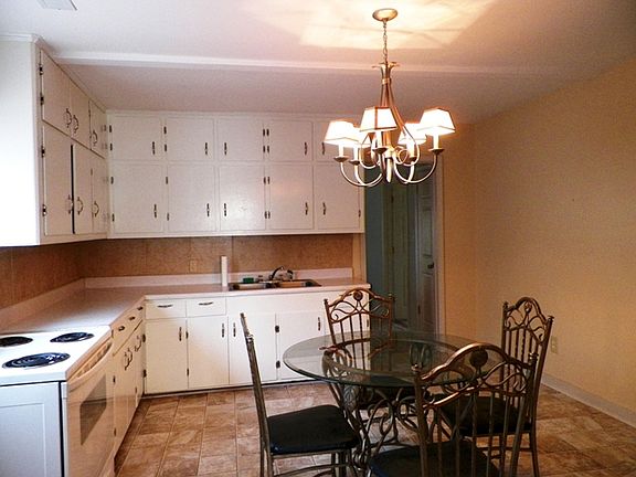 KITCHEN VIEW 2