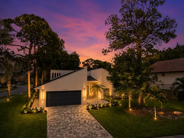 2908 NW 24th Way, Boca Raton, FL 33431