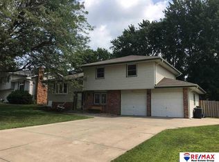 10811 Borman Ave, Omaha, NE 68137