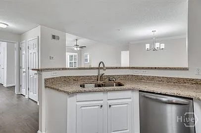 4301 Walden Park Dr — Photo 9