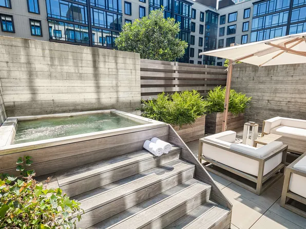 429 Kent Avenue image 1 of 15