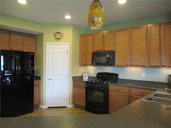 4th image of 5195 Overlook Ln