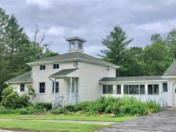 7923 Steuben St, Holland Patent, NY 13354