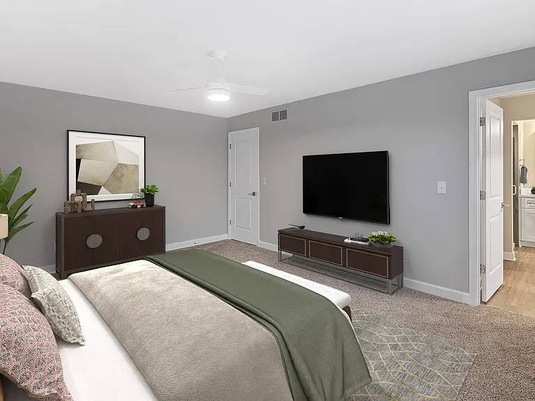 Indian Creek Apartments and Townhomes — Photo 12
