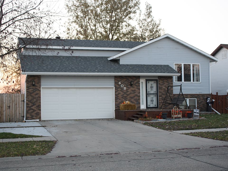 1st image of 408 19th St E