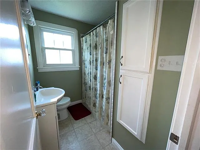 803 Chipley St — Photo 5