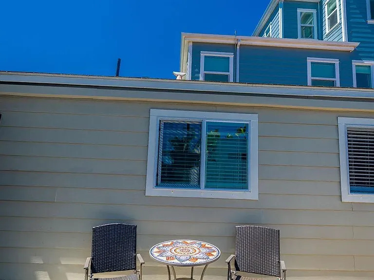 841 Beryl St #A — Photo 22