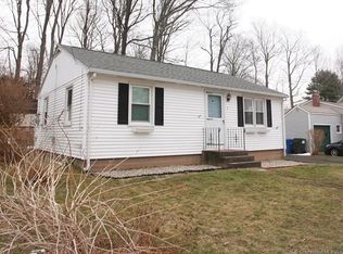 4 Hale Rd, East Hampton, CT 06424