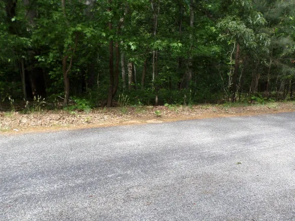 Kings Ct, Montross, VA 22520