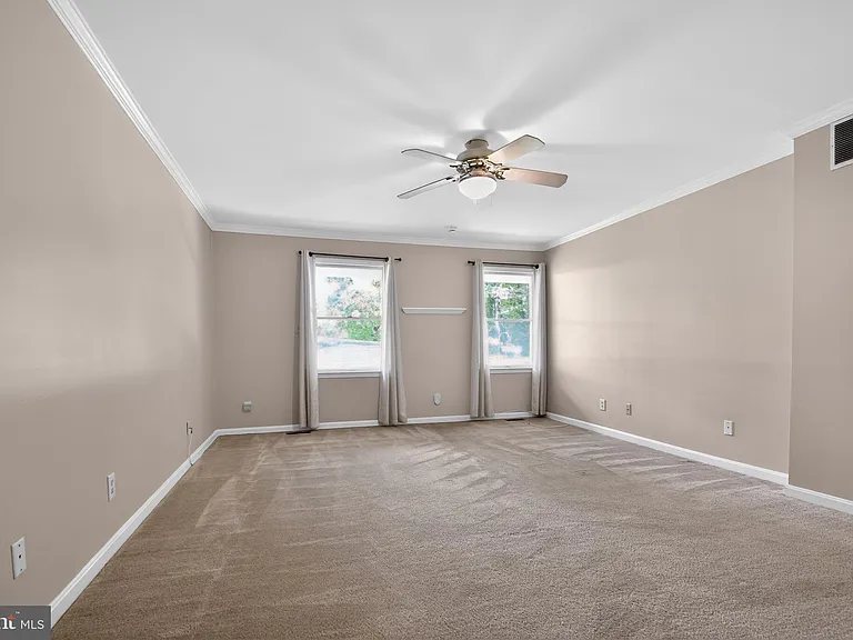 5118 Coach Ct — Photo 17