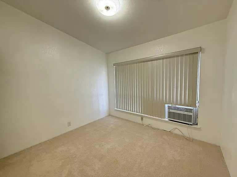528 Mananai Pl #T — Photo 6