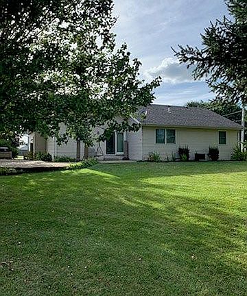 3rd image of 58518 Sunlit Blvd