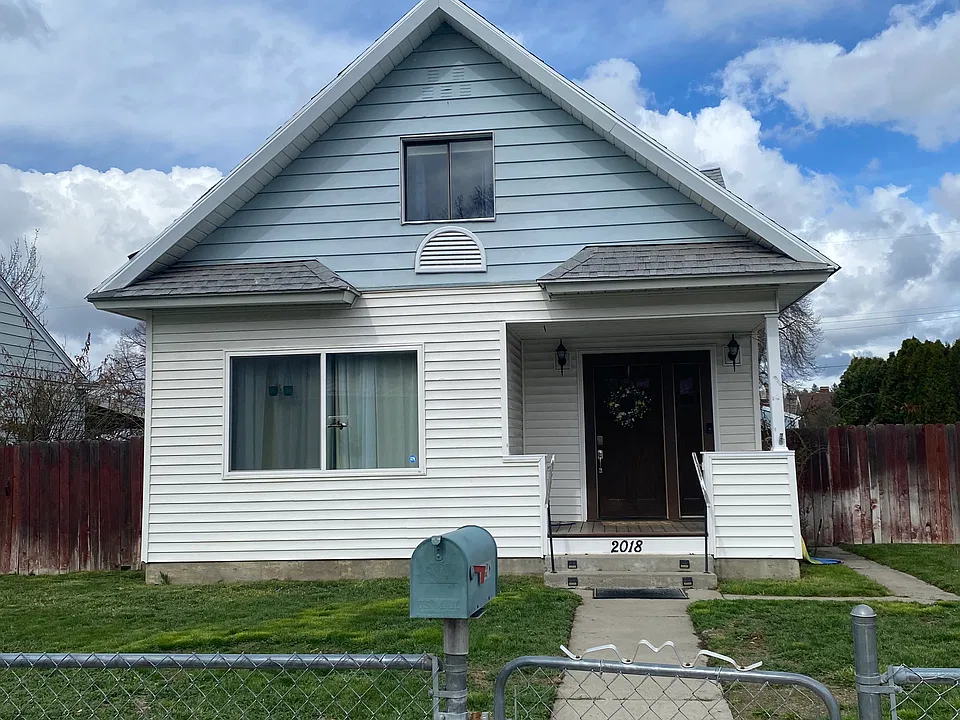 2018 W Jackson Ave