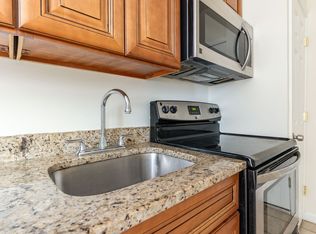Stunning Newly Updated, Modern Studio Available Now!, Philadelphia, PA 19122