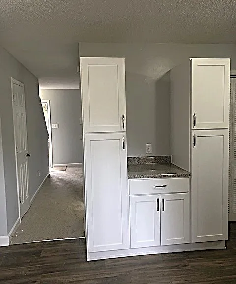 Forest Park Apartments — Photo 2