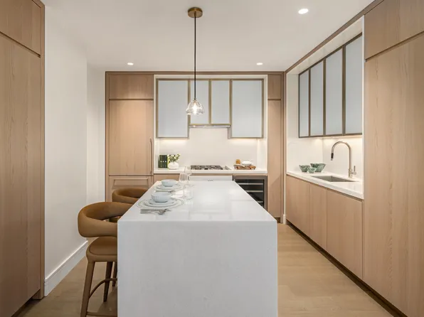201 East 74th Street 5A image 3 of 20