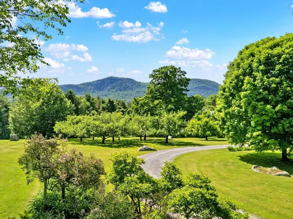 300 Alcott Rd, Great Barrington, MA 01230
