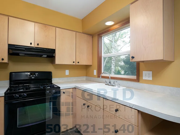 3431 NE 92nd Ave — Photo 4