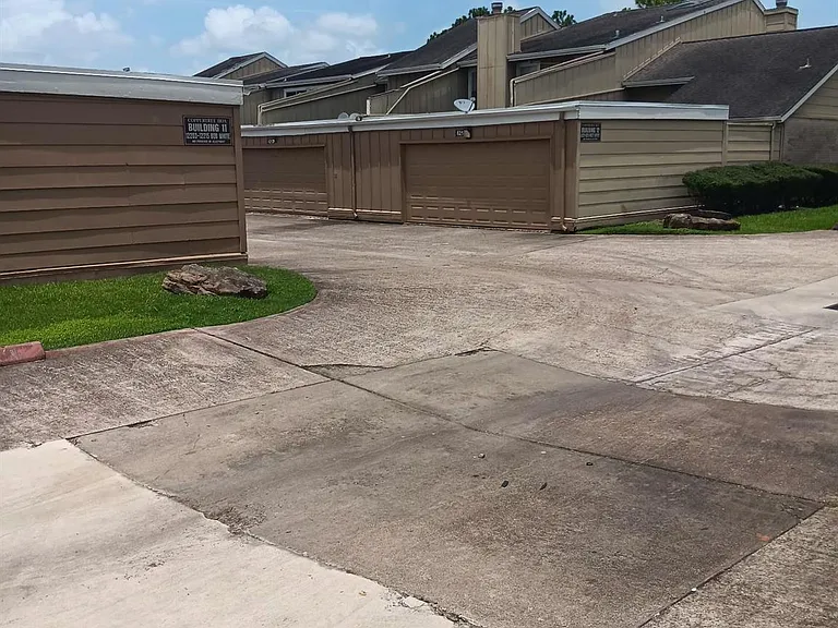 6226 W Airport Blvd — Photo 11