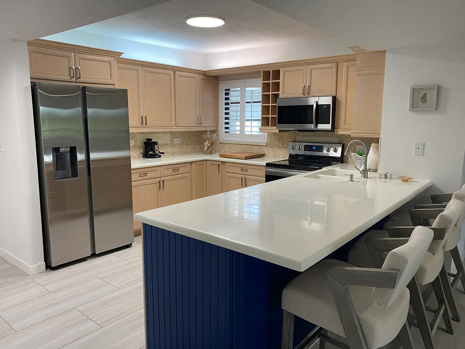 3 bed, 1593 sqft, $5,680 — Photo 2