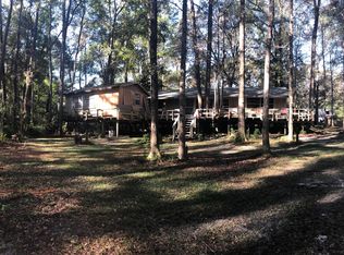 9653 River Oaks Dr, Glen Saint Mary, FL 32040