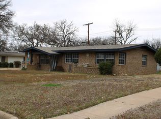 1403 Rolling Hills Dr, Graham, TX 76450