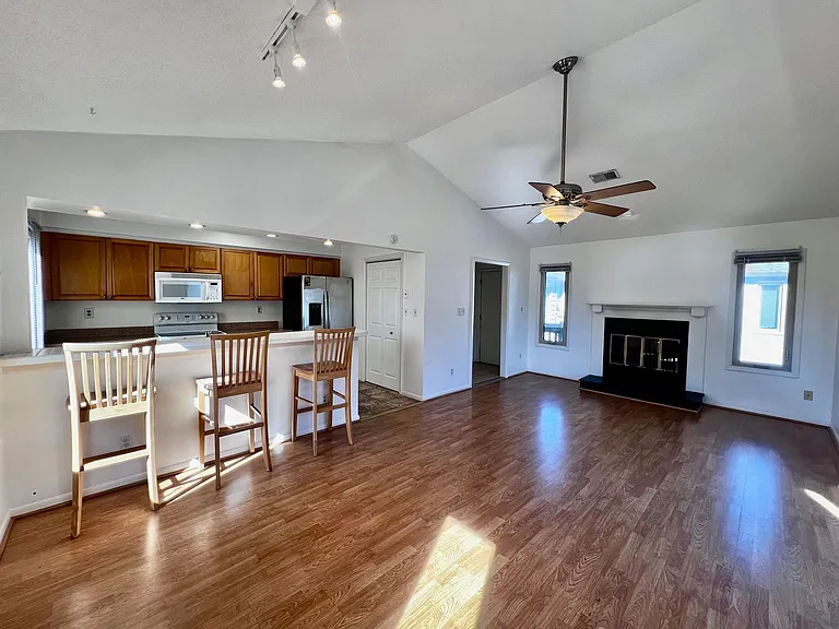 622 Pinewood Dr — Photo 7