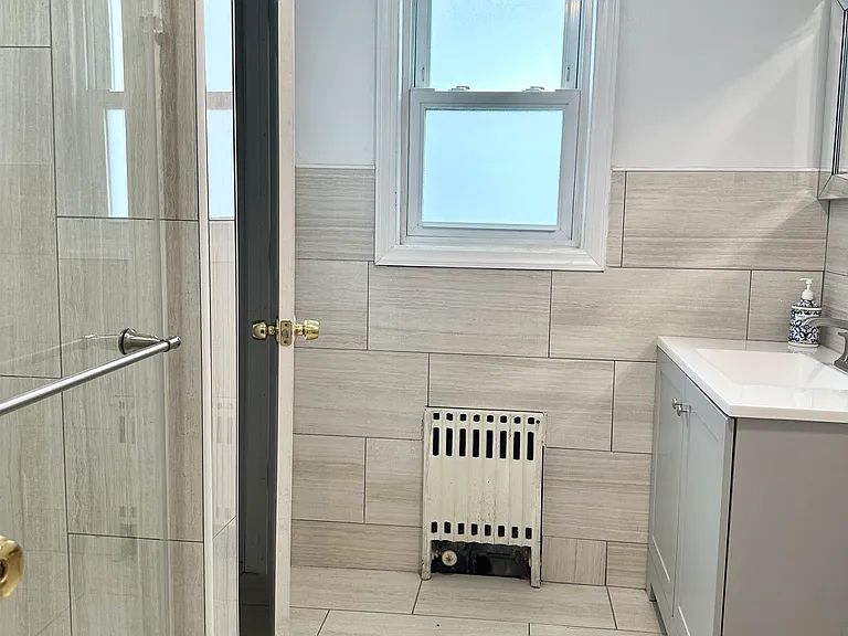 30 Garfield Ave #2 — Photo 5