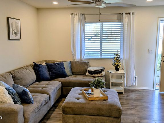 3rd image of 1627 E Zoey Ln