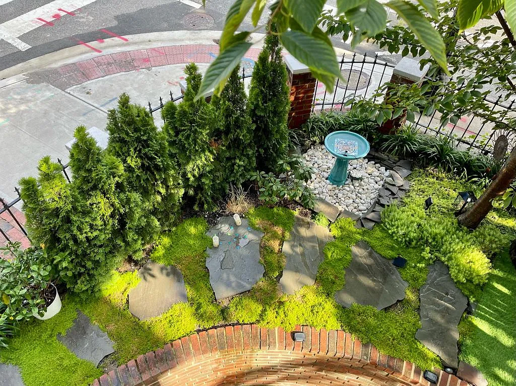 2 bed, 2.5 bath, 2020 sqft, $4,400 — Photo 4