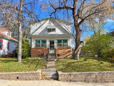 602 Collins Ave, Mandan, ND, 58554