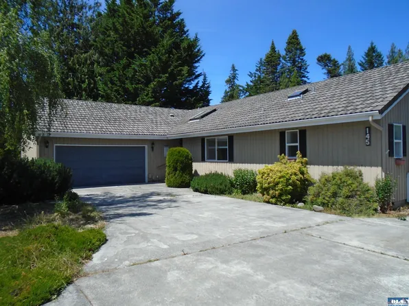 145 Emerald Dr, Sequim, WA 98382
