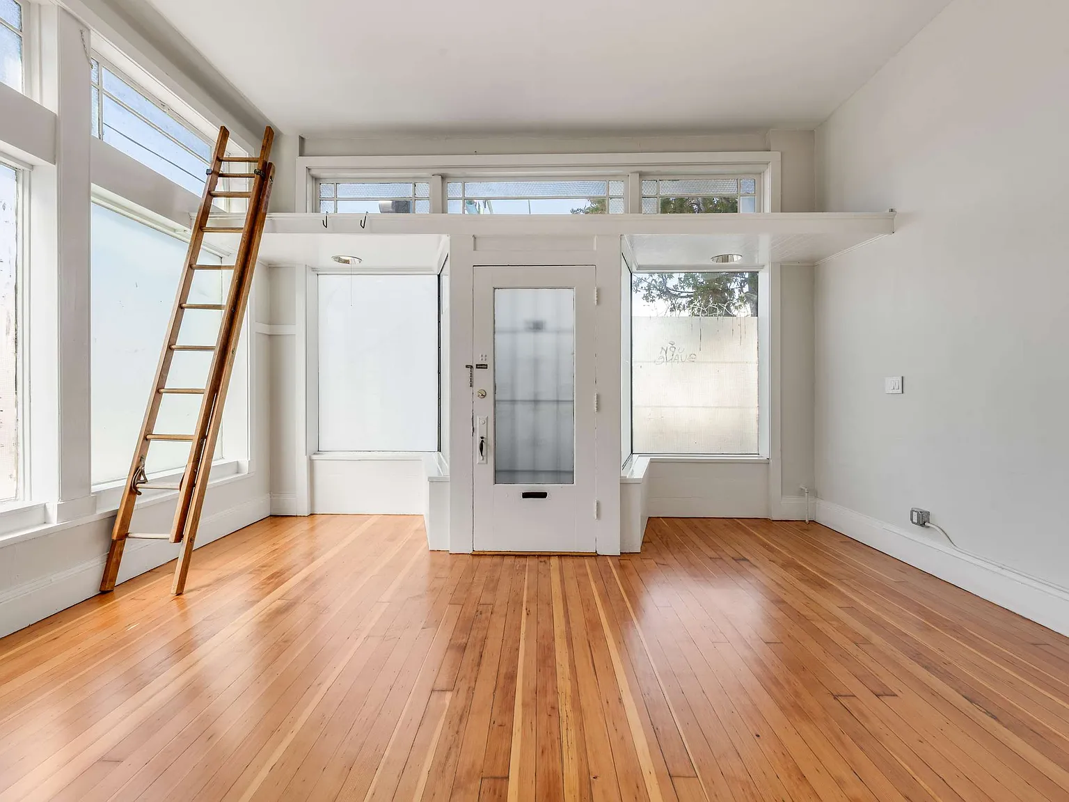 1 bed, 500 sqft, $2,385 — Photo 3