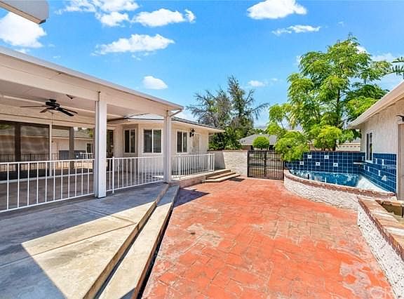 5th image of 3395 Broadmoor Blvd