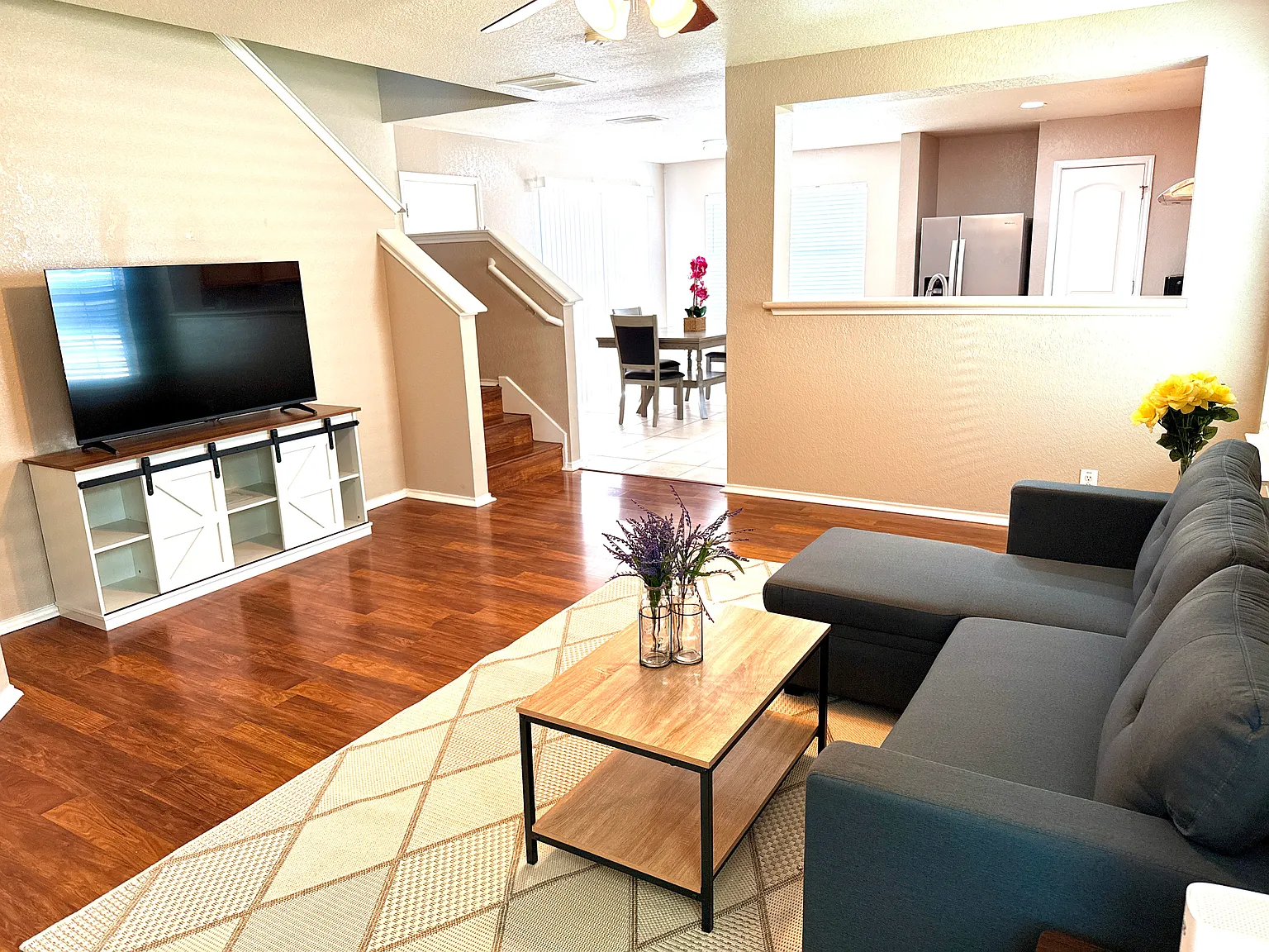 5 bed, 2.5 bath, $695 — Photo 4