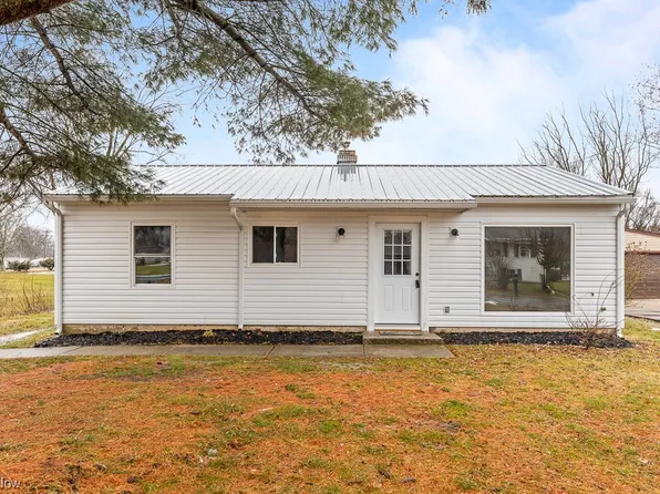 110 7th Ave, Galion, OH 44833