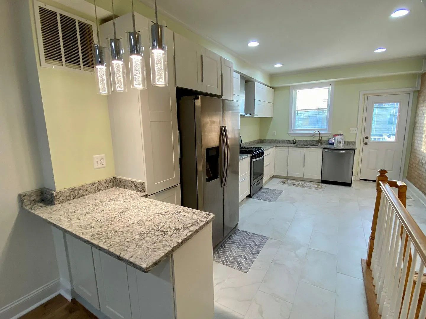 Charming 2BD/3BA Townhome in Greektown with Parking Pad! — Photo 4