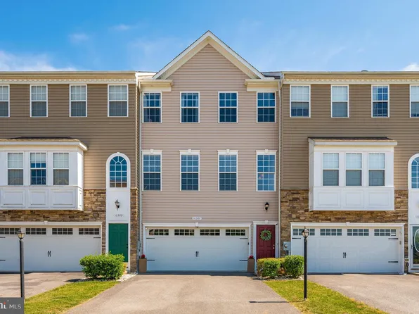 10307 Lantern Ln, Hagerstown, MD 21740