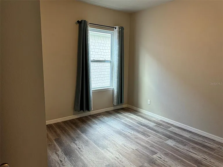 5912 Village Center Dr — Photo 31