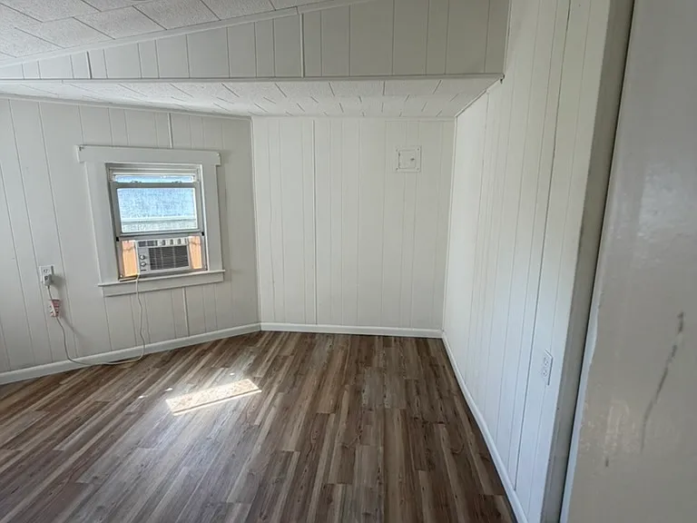 108 S River St #101 — Photo 9