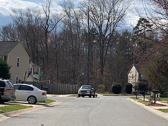5th image of 3130 Kayla Ln