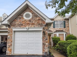 91 Patriot Hill Dr, Basking Ridge, NJ 07920