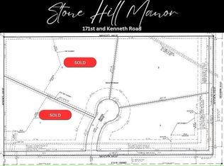 17075 Manor Dr, Stilwell, KS 66085