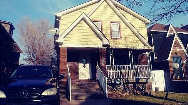 E Henry St, Detroit — Photo 1