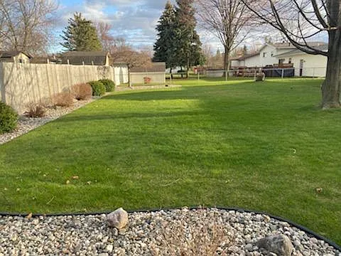 Building Photo - 3945 Bush Dr