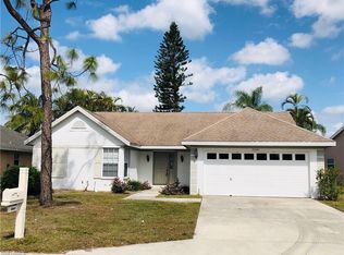 3641 Kent Dr, Naples, FL 34112