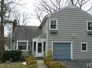 38 Maywood Rd, New Rochelle, NY 10804