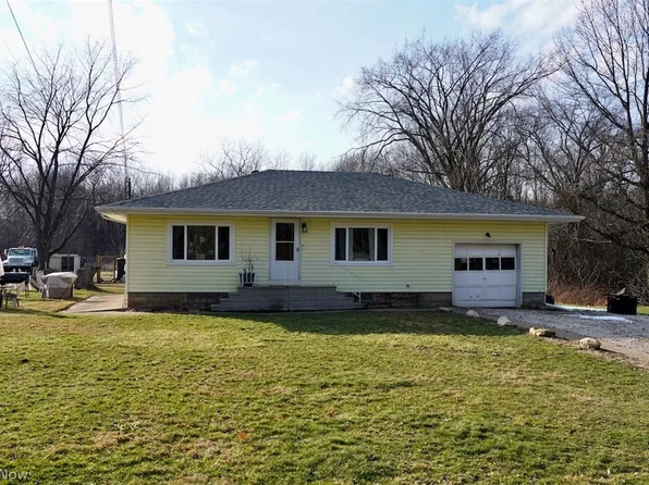 4400 Dunton Rd, Lorain, OH 44055