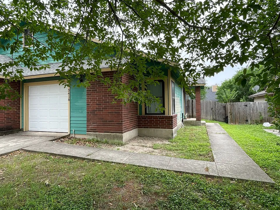3418 Ridge Ash